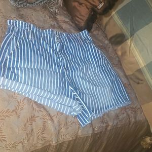 NO boundaries  paperbag high waist shorts